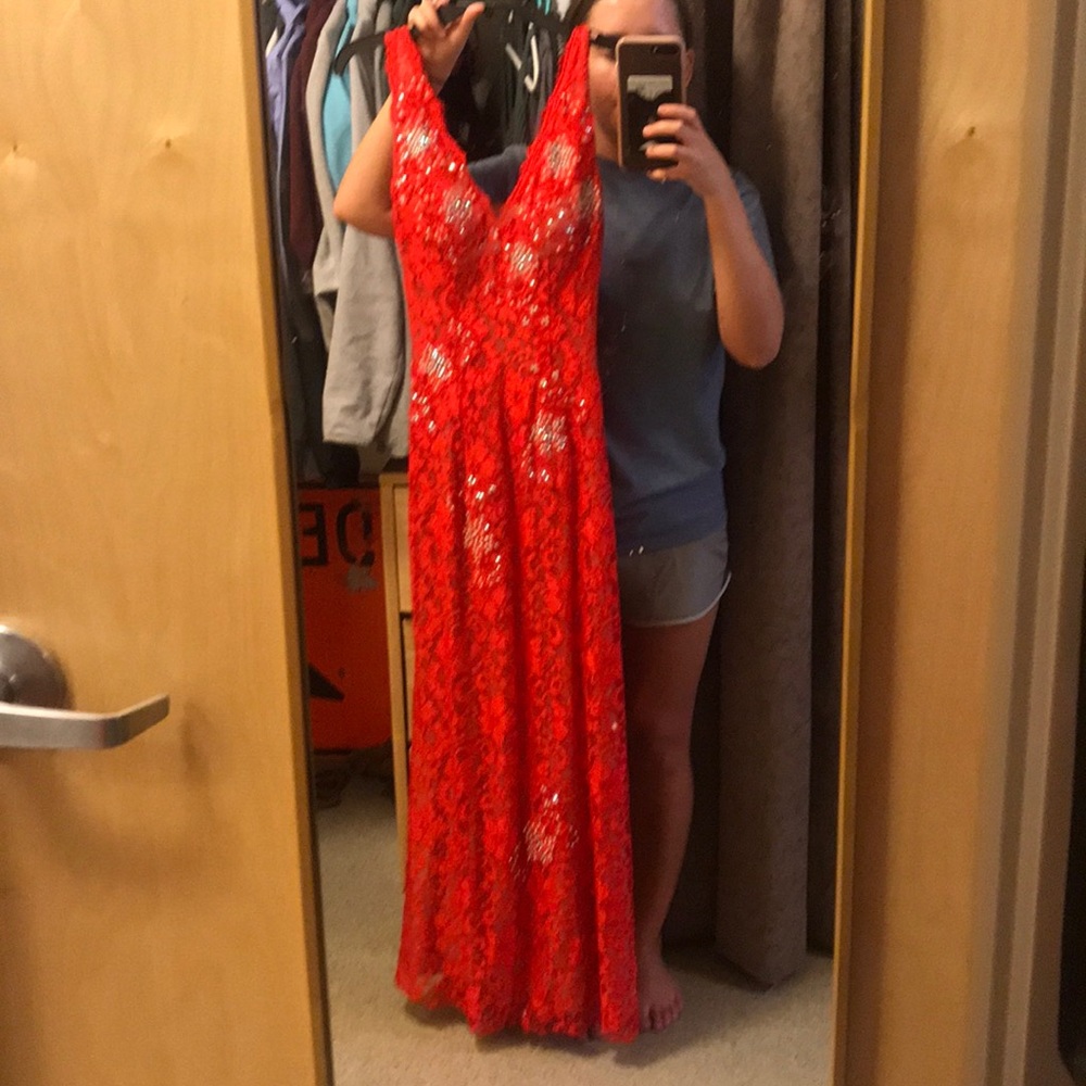 Red jovani prom dress size 2